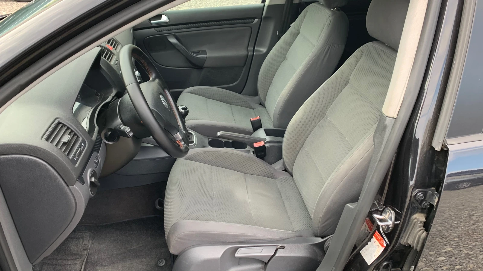 VW Golf 1.6i* 102hp - изображение 8