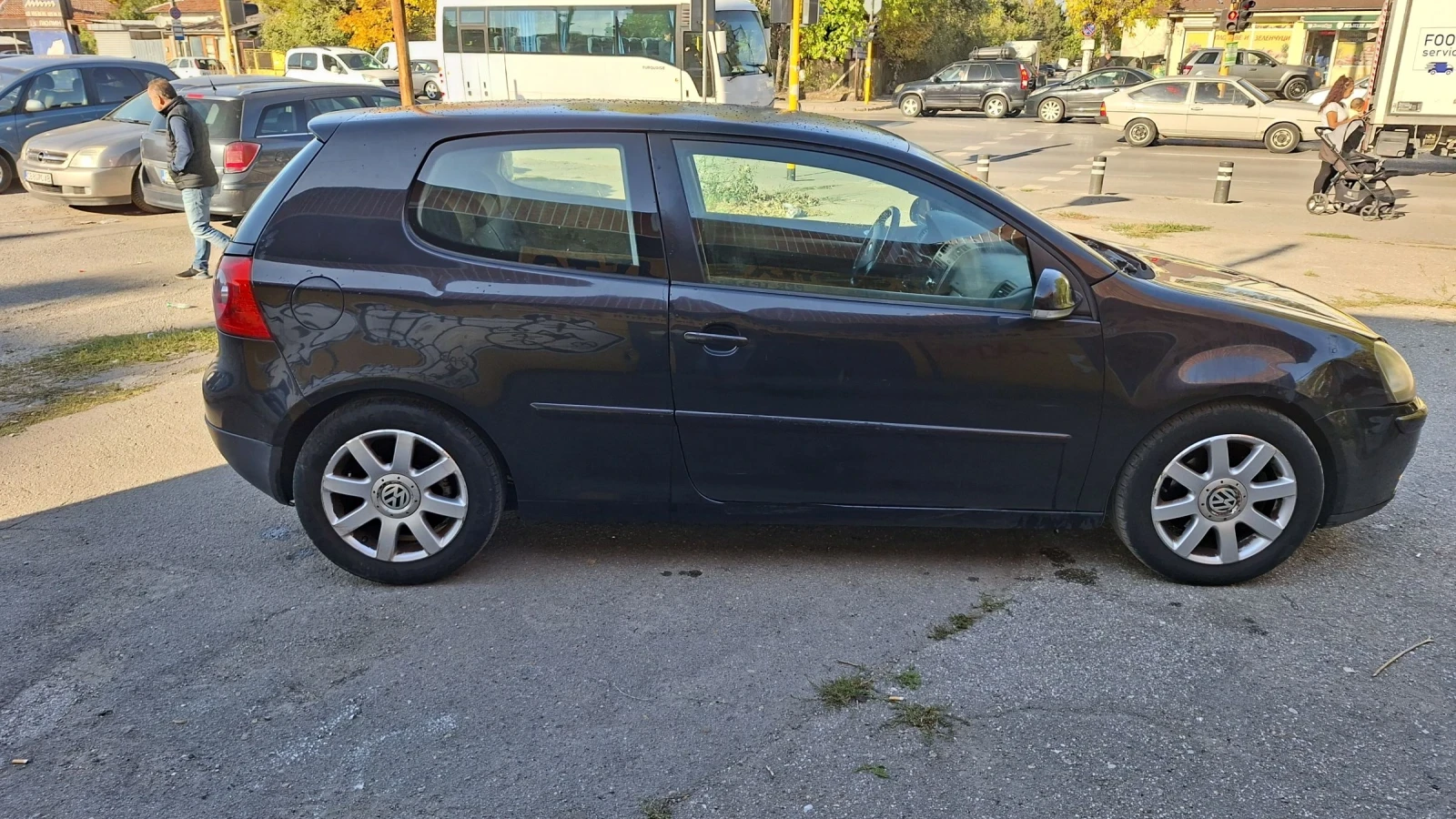 VW Golf 1.6 FSI-174500км.-РЕАЛНИ!!! - изображение 5