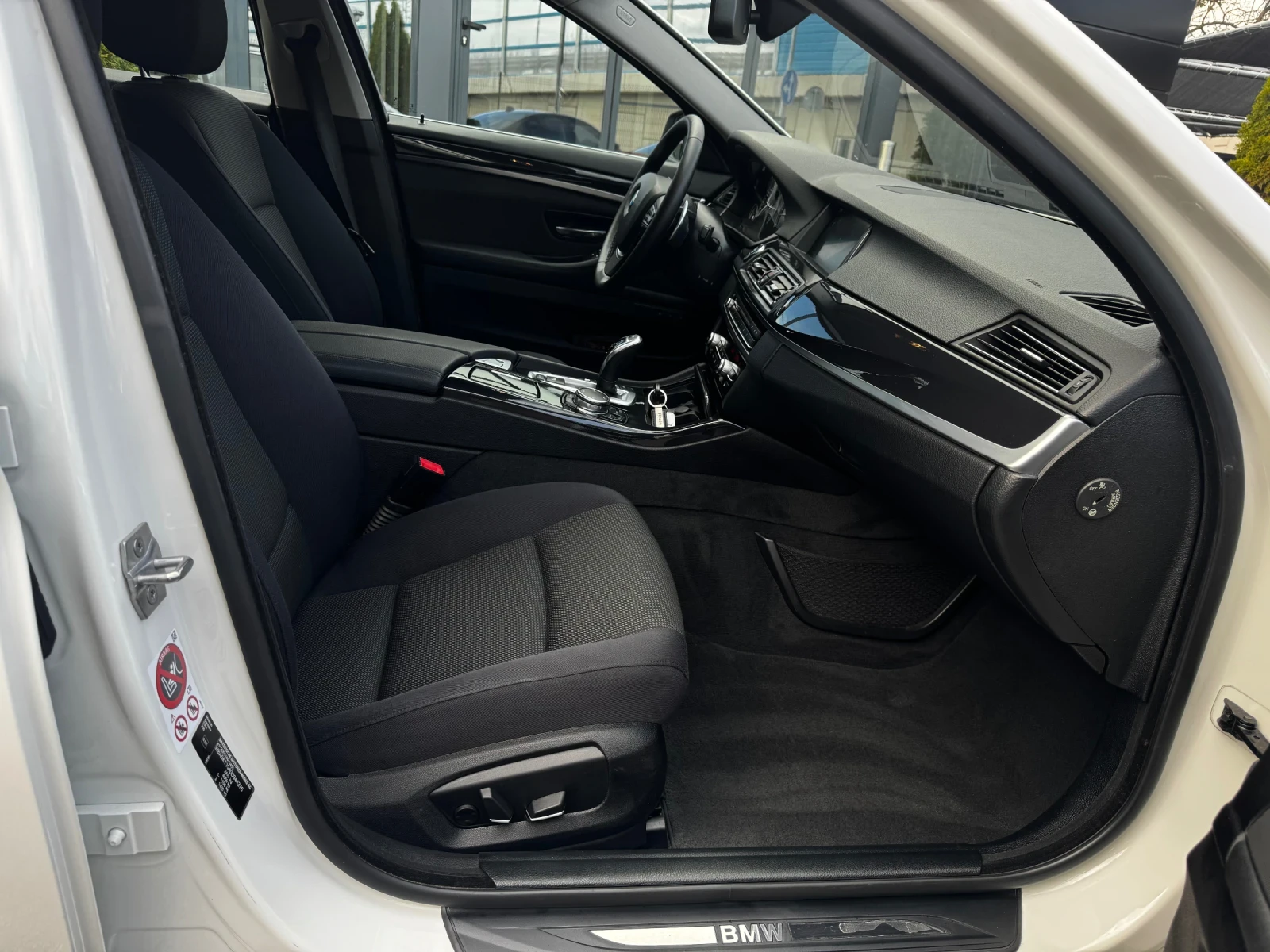 BMW 530 d Facelift Touring AdaptiveLED Distronic HeadUp | Mobile.bg   15