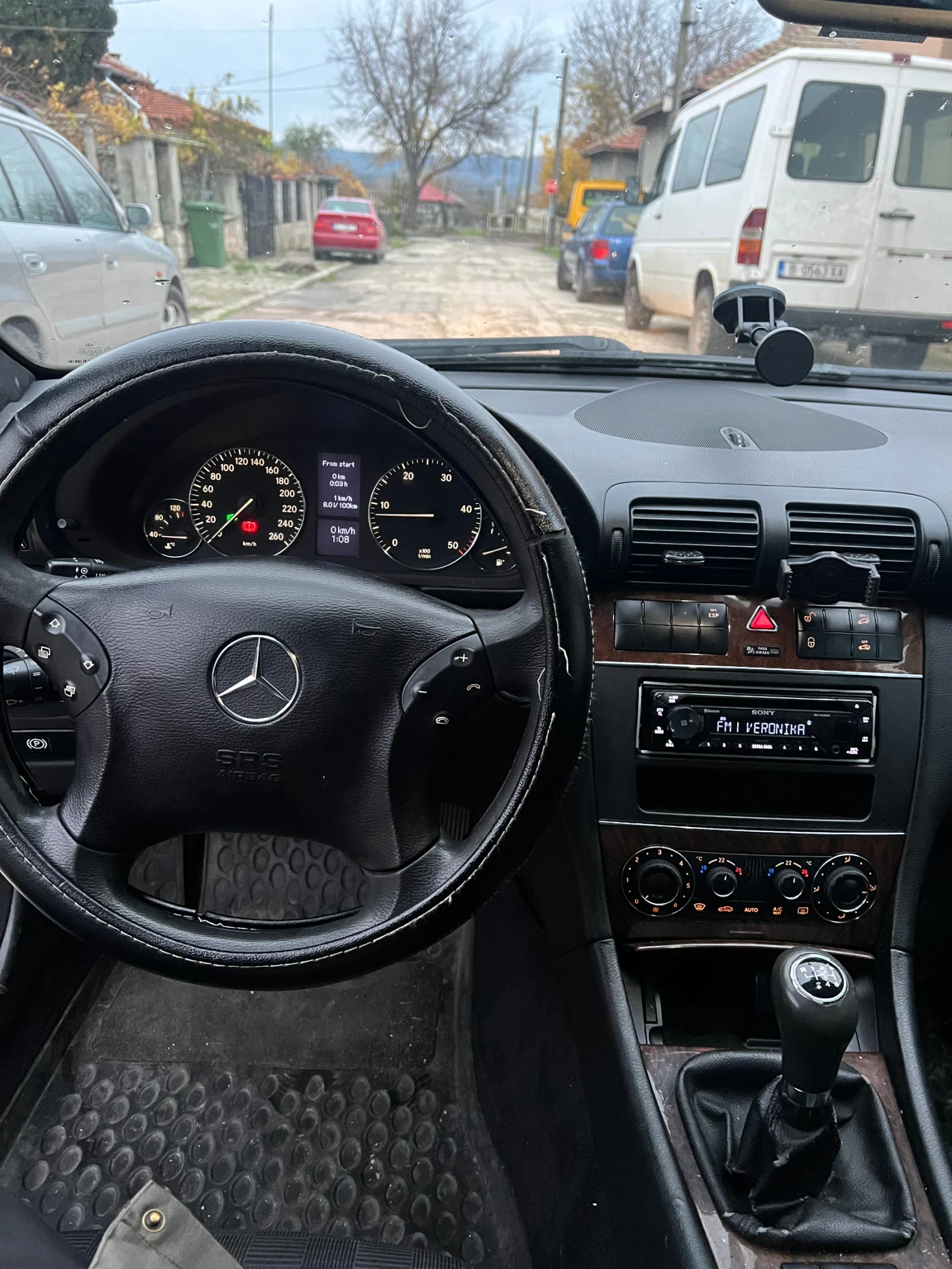 Mercedes-Benz C 220 2.2CDI - изображение 5