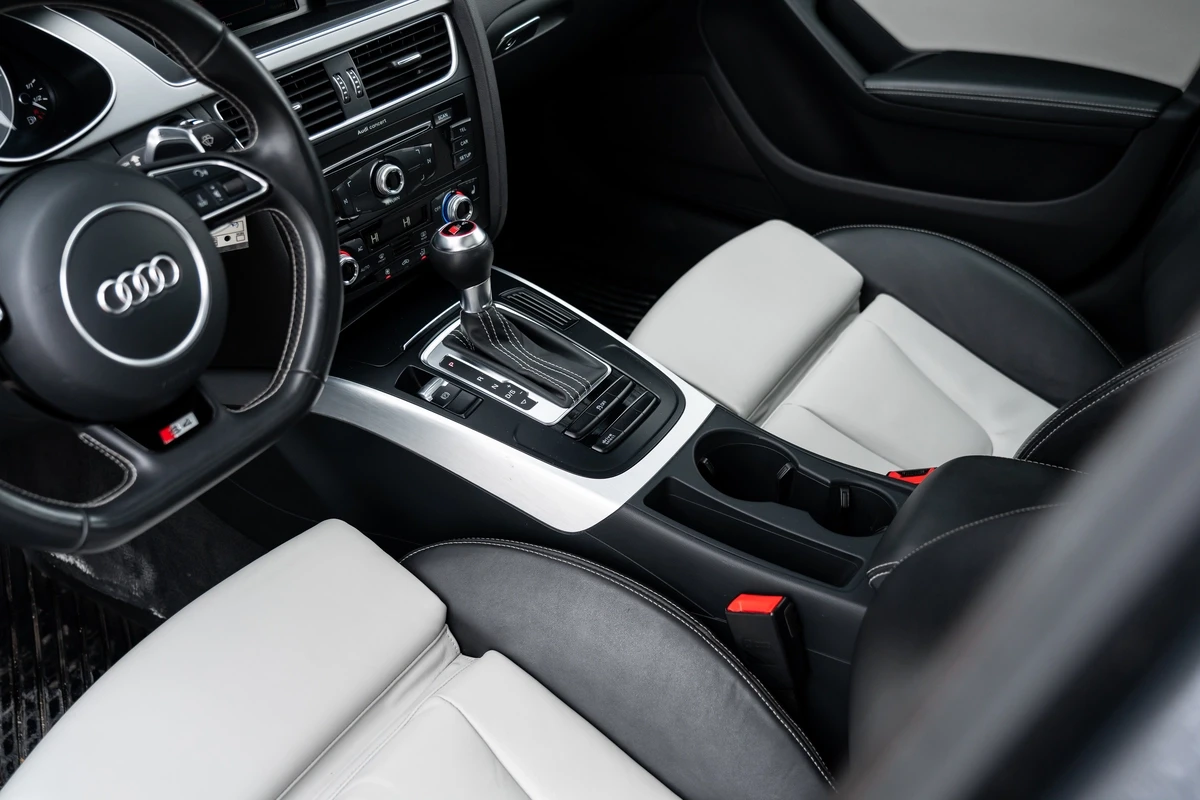 Audi S4 Progressiv/ Кожа/ Подгрев/ Навигация/ Един собств - изображение 9