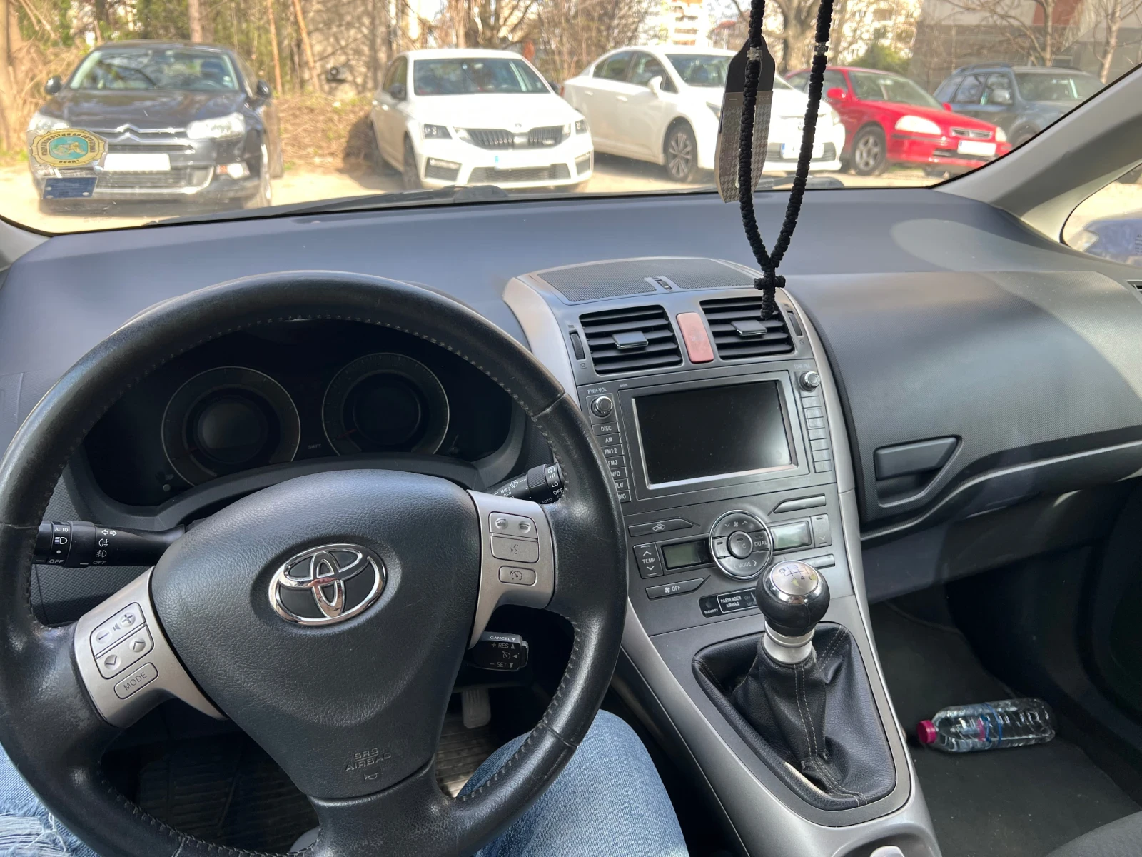 Toyota Auris 2.2 , снимка 7 - Автомобили и джипове - 53786295