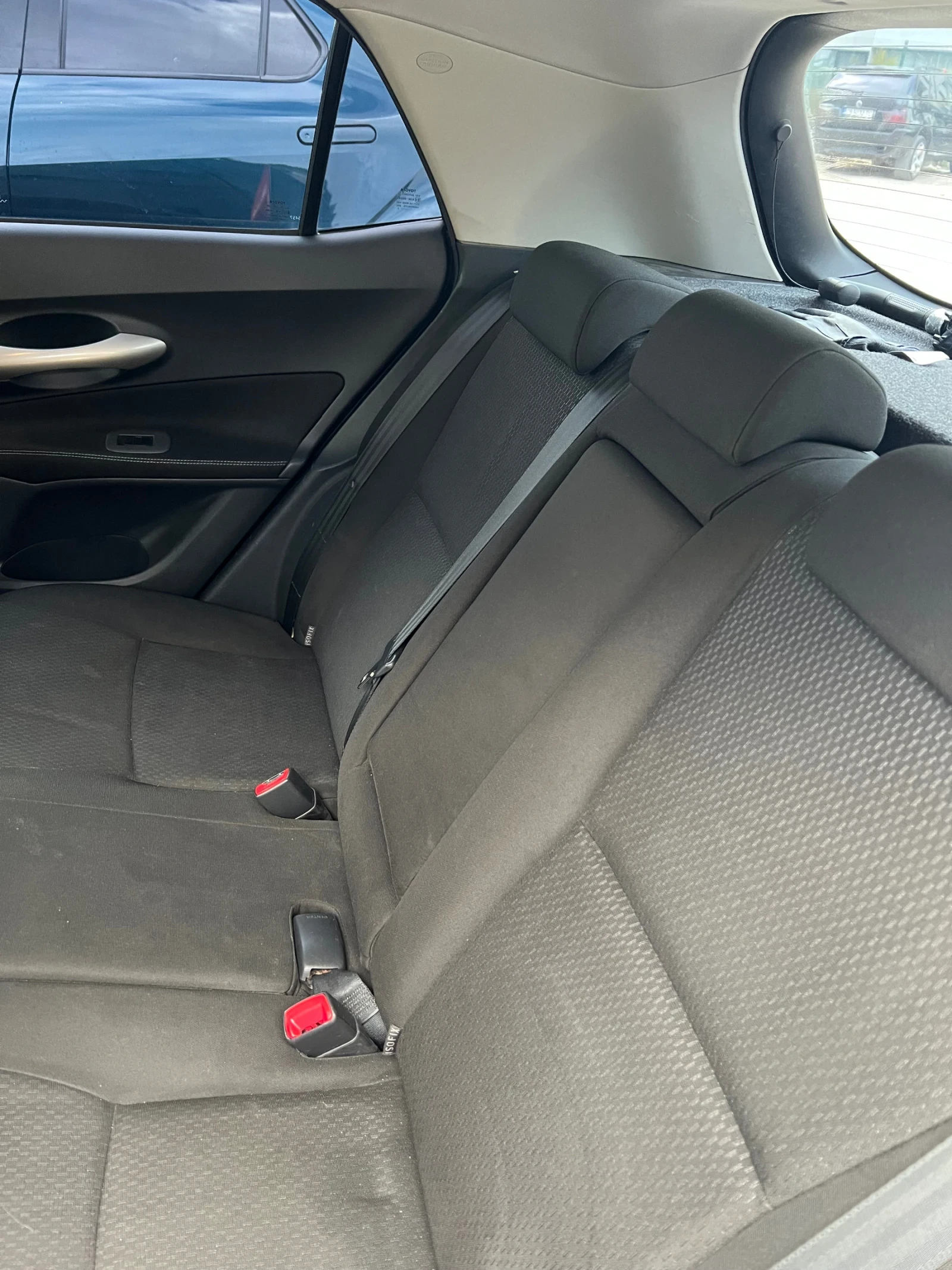 Toyota Auris 2.2 , снимка 8 - Автомобили и джипове - 53786295