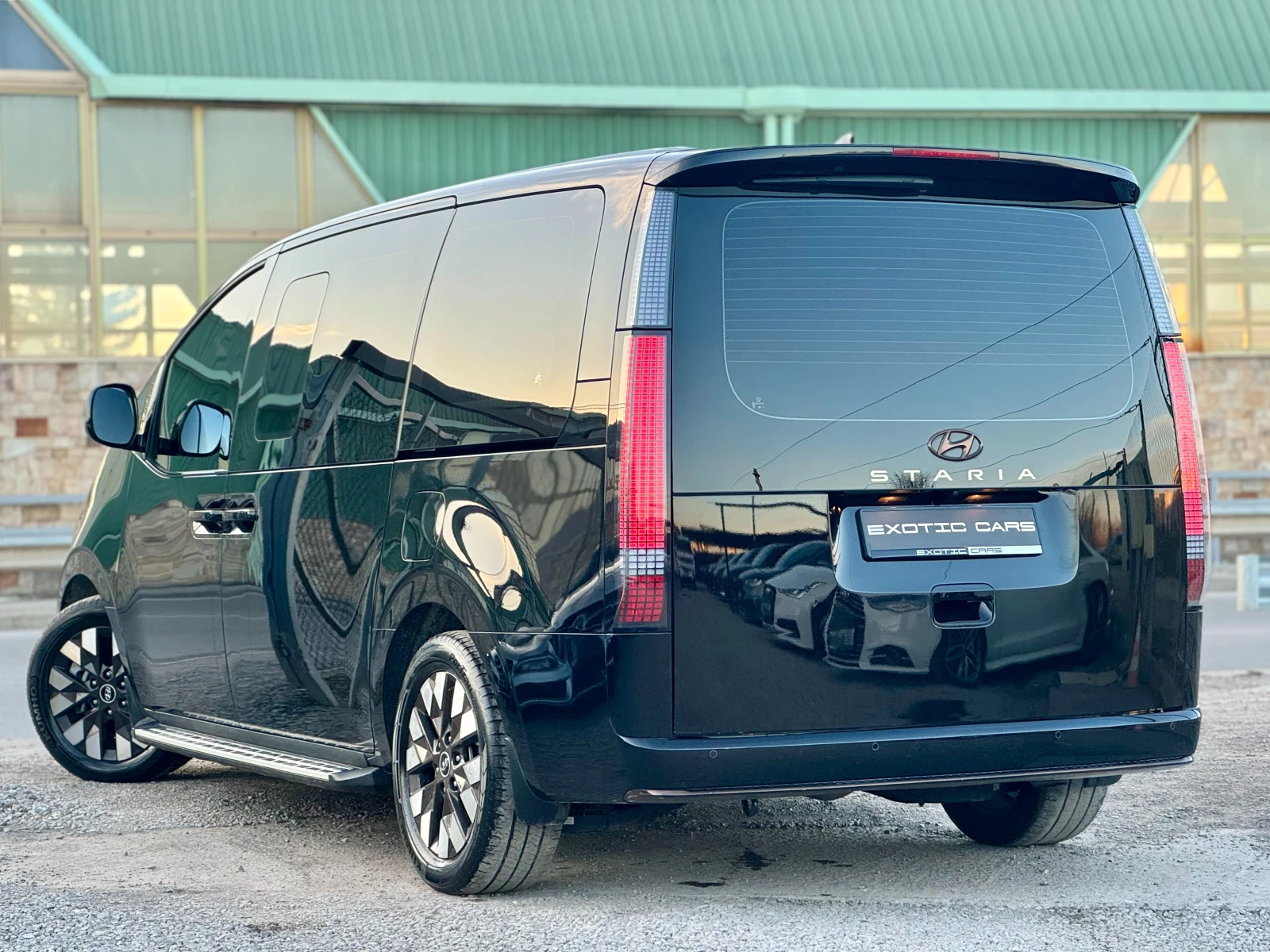 Hyundai Staria 3.5 V6 LPi Lounge 9 Inspiration  | Mobile.bg � ����������� 6