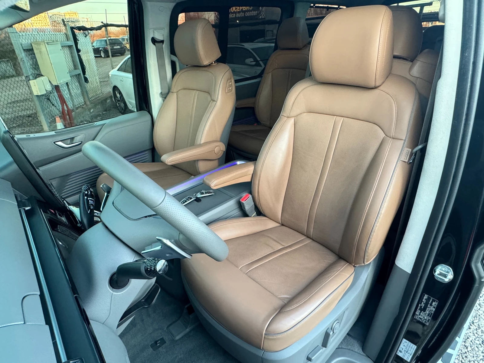 Hyundai Staria 3.5 V6 LPi Lounge 9 Inspiration  | Mobile.bg � ����������� 7