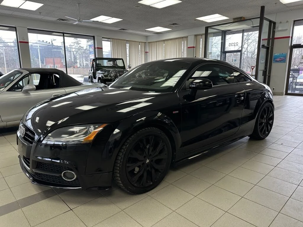 Audi Tt 2.0T* quattro* AвтоКредит * (ЦЕНА ДО БГ), снимка 3 - Автомобили и джипове - 54003563