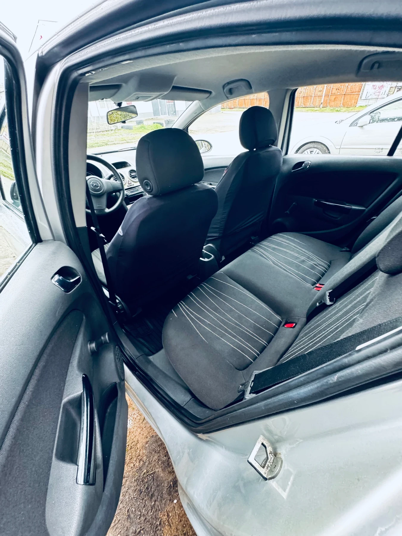 Opel Corsa 1.3 cdti, снимка 6 - Автомобили и джипове - 54144749