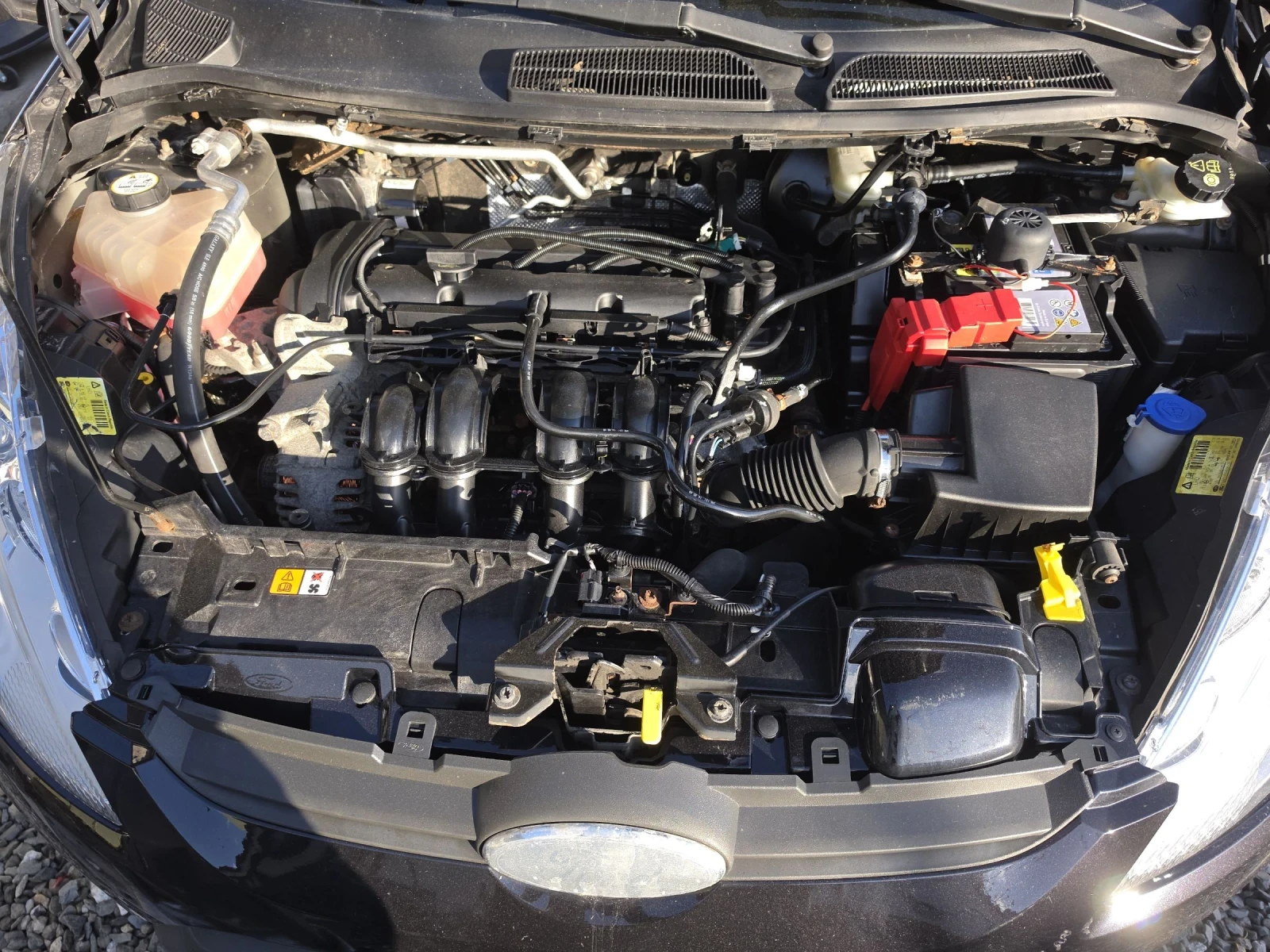 Ford Fiesta Ghia1, 25  82кс, снимка 14 - Автомобили и джипове - 54350504