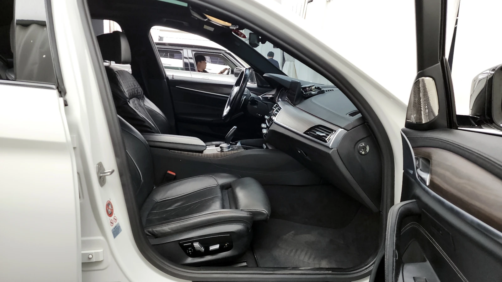 BMW 530 FULL LCI KIT* M-PK* DIS* �����* 360* HEAD-UP* ���� | Mobile.bg � ����������� 15