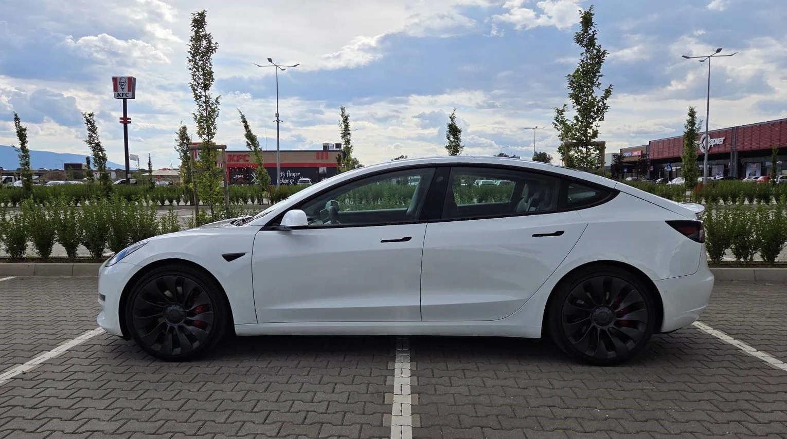 Tesla Model 3 Performance, снимка 7 - Автомобили и джипове - 55304451
