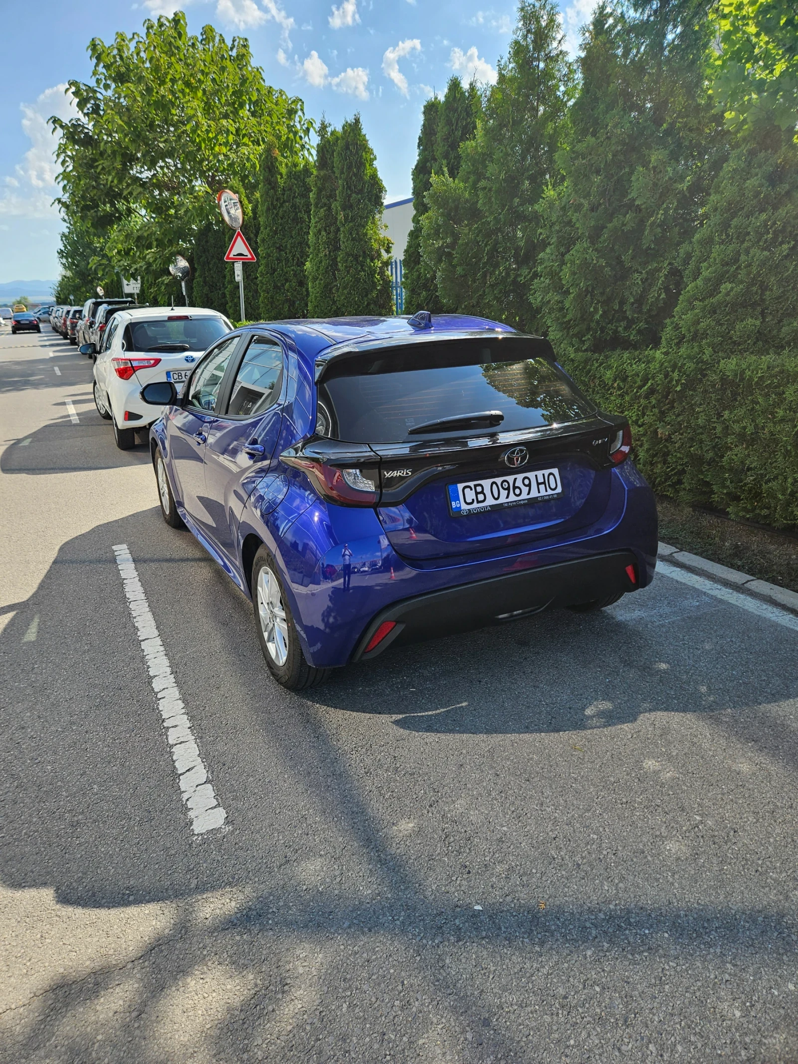 Toyota Yaris 1.5, снимка 3 - Автомобили и джипове - 55563534