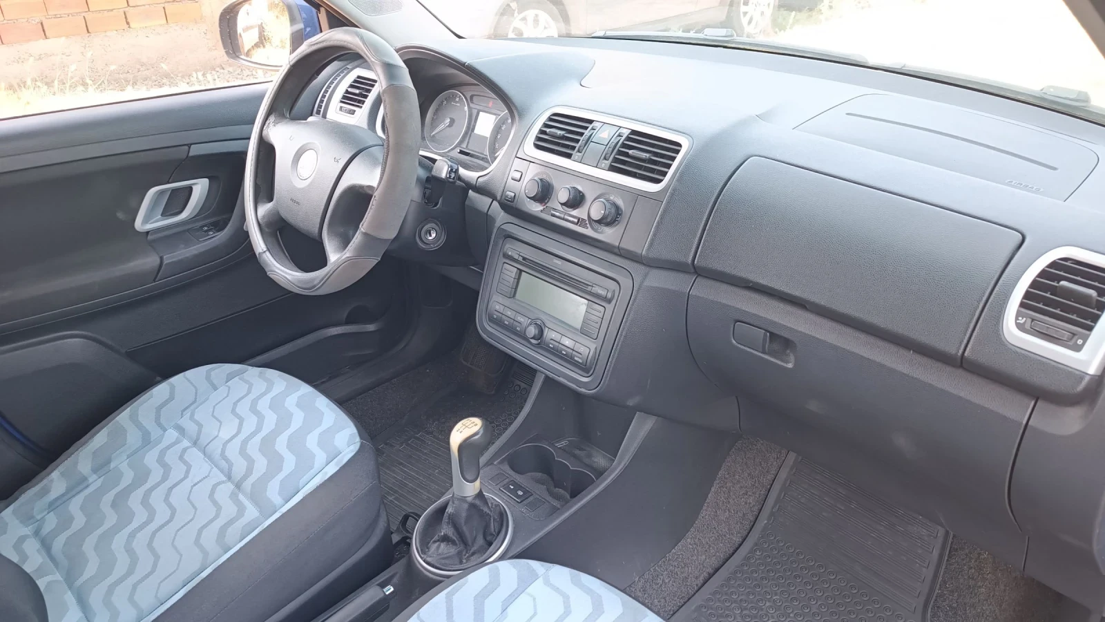 Skoda Fabia 1.4 TDI ПЕРФЕКТНА !!!, снимка 10 - Автомобили и джипове - 55582298