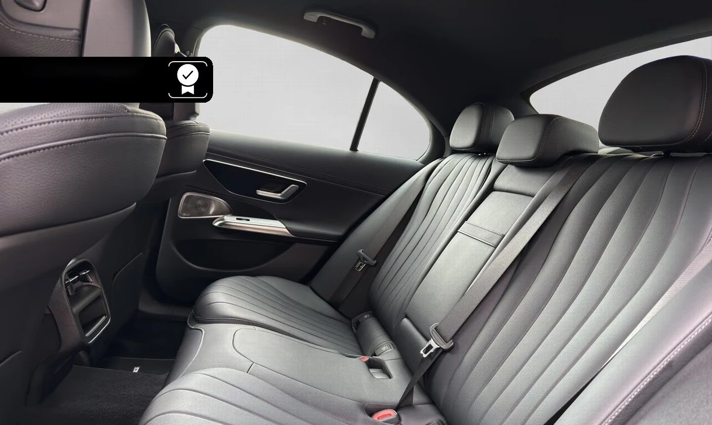 Mercedes-Benz E 400 e/381HP/4M/AMG/BURM4D/360/ACC//DIGITAL/VENT/869z, снимка 13 - Автомобили и джипове - 56017470