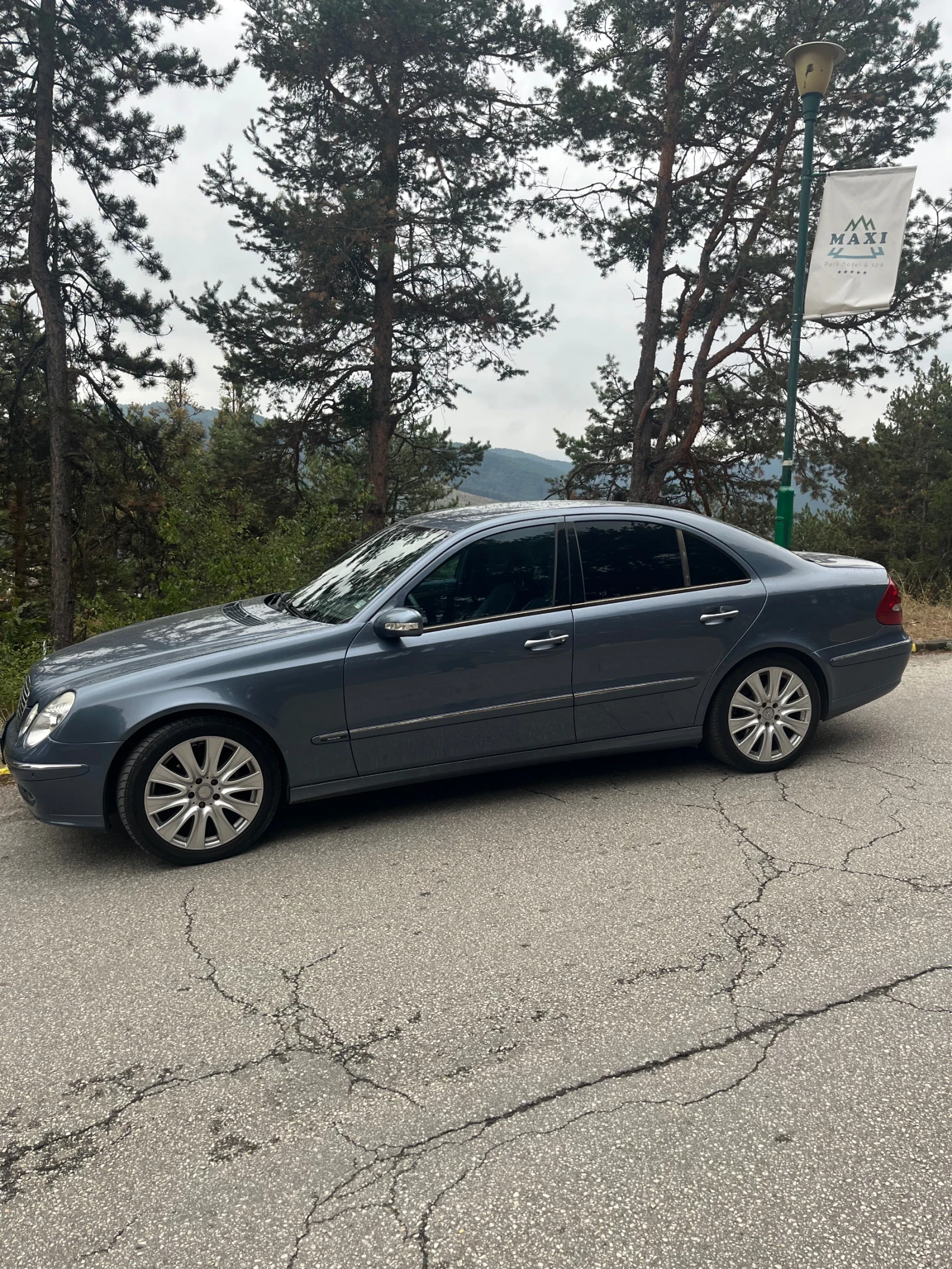 Mercedes-Benz E 320, снимка 4 - Автомобили и джипове - 56270117
