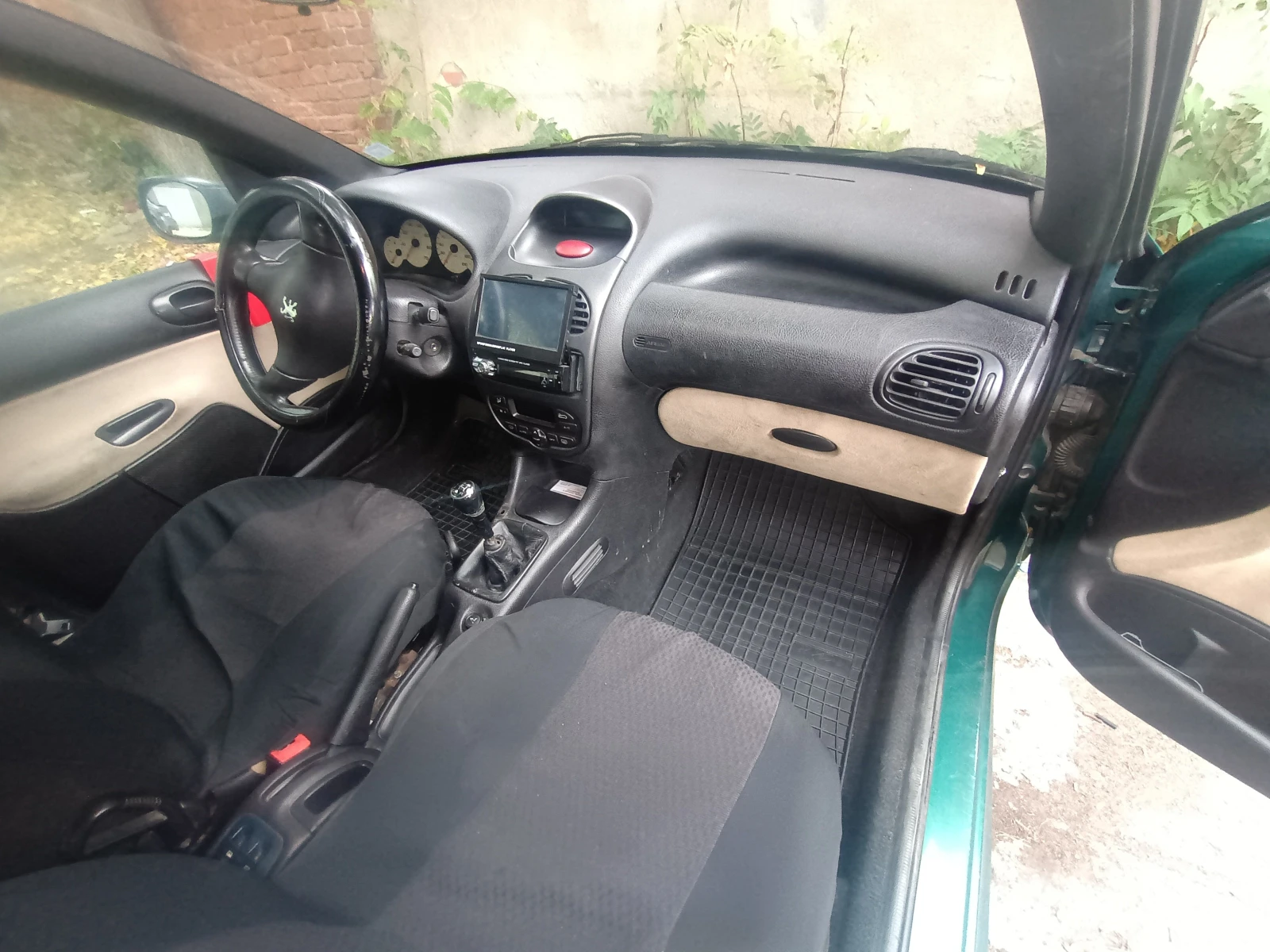 Peugeot 206, снимка 6 - Автомобили и джипове - 56371565