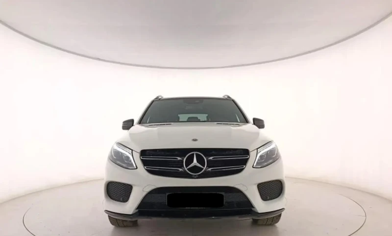 Mercedes-Benz GLE 350 d 4Matic AMG-Line, снимка 2 - Автомобили и джипове - 49131192