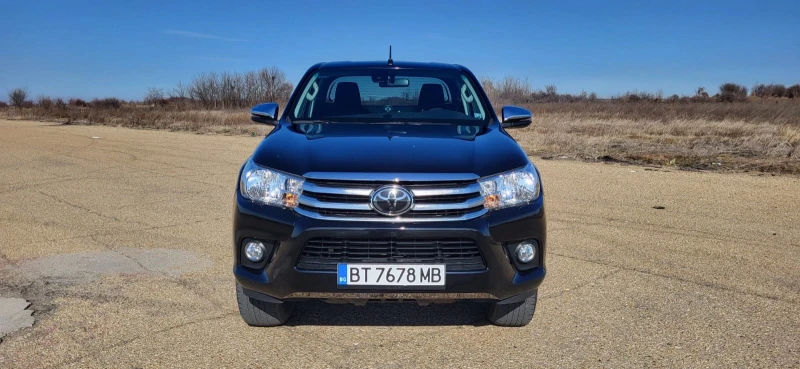 Toyota Hilux, снимка 2 - Автомобили и джипове - 49393576