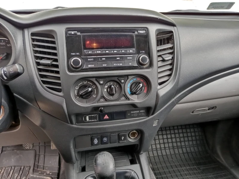 Mitsubishi L200 WHITE SPIRIT, снимка 10 - Автомобили и джипове - 50110817