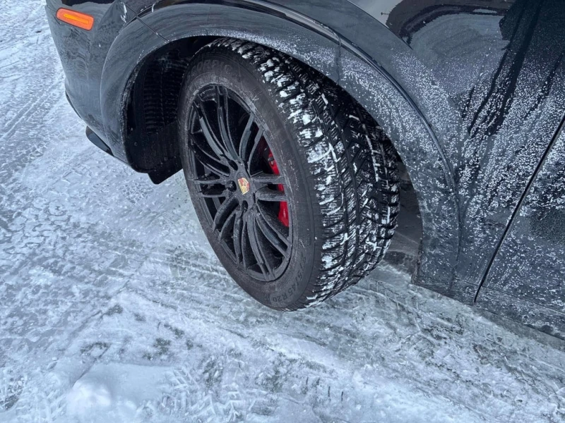 Porsche Cayenne * GTS * CARFAX * БЕЗ ПЪРВОНАЧАЛНА ВНОСКА, снимка 7 - Автомобили и джипове - 53176972