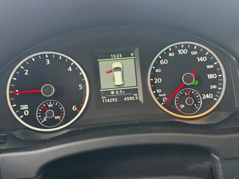 VW Tiguan 2.0TDI, 4Motion, DSG, снимка 4 - Автомобили и джипове - 53191200