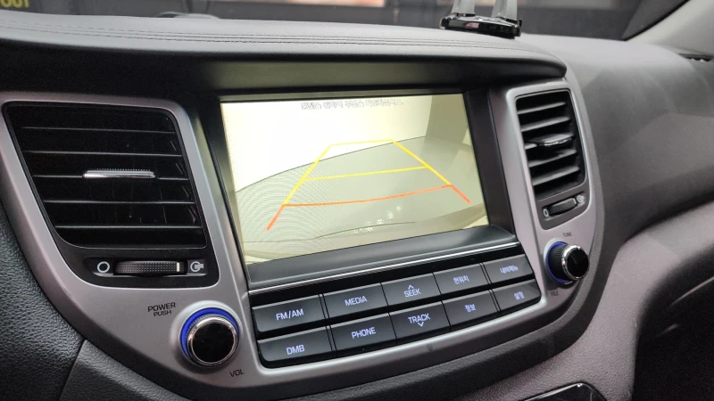 Hyundai Tucson 2.0CRDI/4x4/Пълна сервизна !!!, снимка 10 - Автомобили и джипове - 53429999