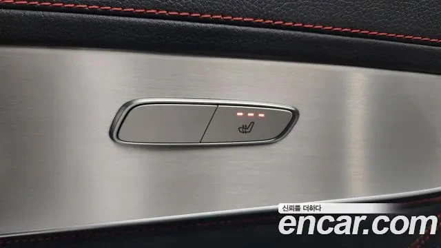 Mercedes-Benz GLC 43 AMG 4MATIC, снимка 16 - Автомобили и джипове - 54070356