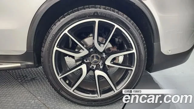 Mercedes-Benz GLC 43 AMG 4MATIC, снимка 8 - Автомобили и джипове - 54070356