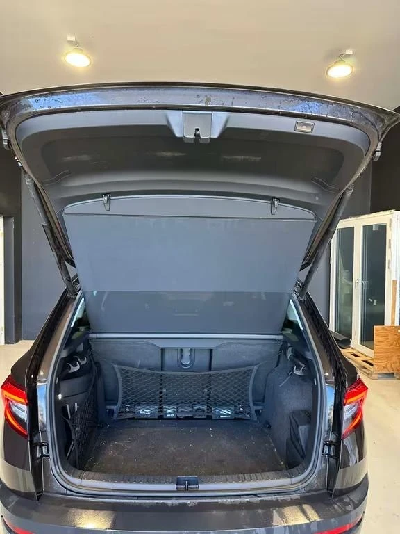 Skoda Karoq 2.0 TDI Style 4x4 Automatic, снимка 5 - Автомобили и джипове - 54585229