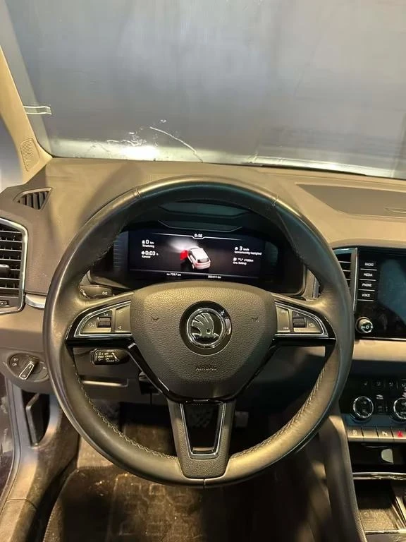 Skoda Karoq 2.0 TDI Style 4x4 Automatic, снимка 9 - Автомобили и джипове - 54585229