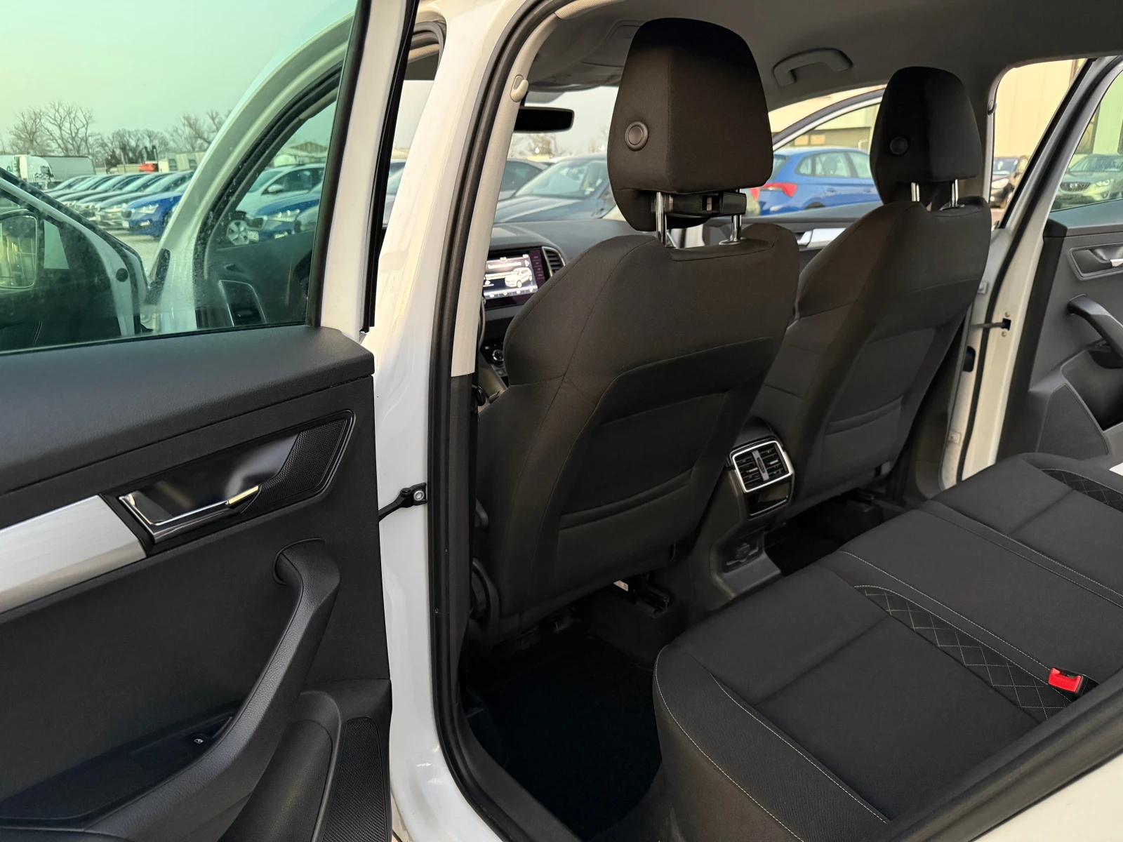 Skoda Karoq -2.0TDI-44-/T-150kc | Mobile.bg   12