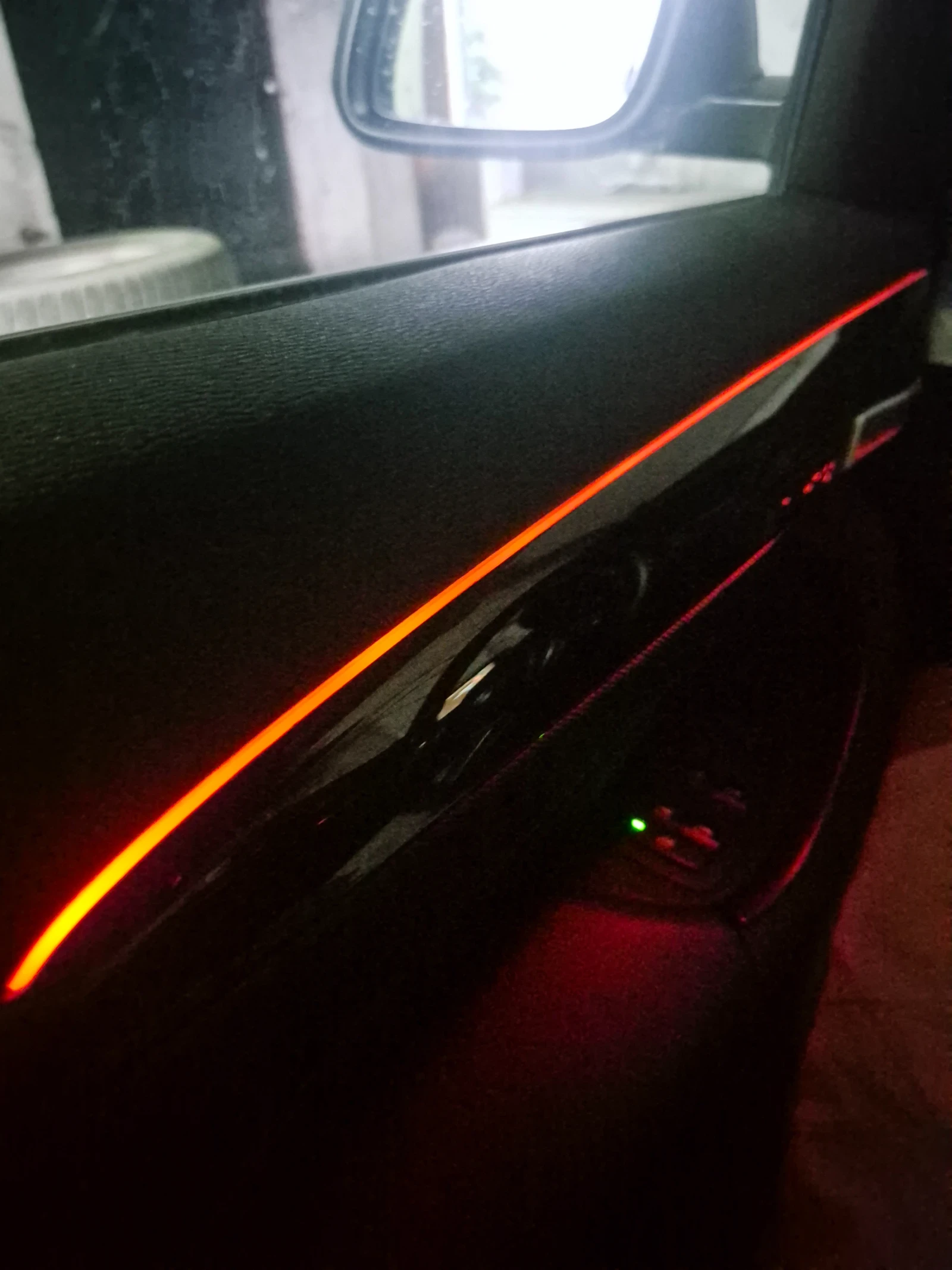 BMW X1 1.8d sDrive - изображение 9