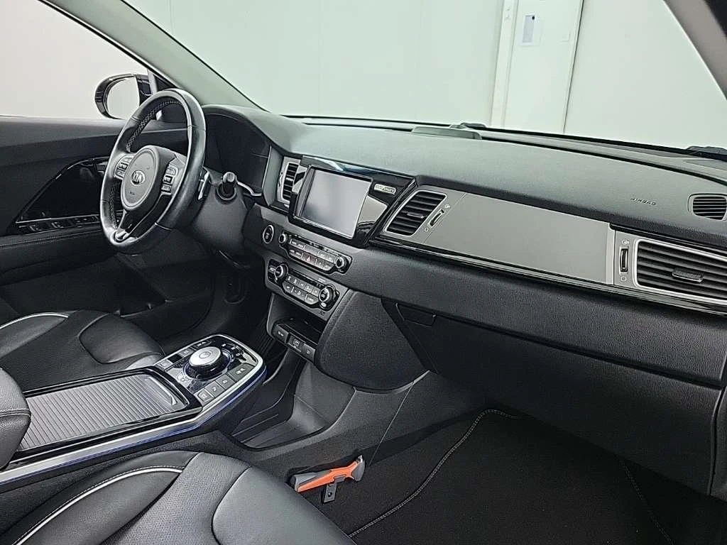 Kia Niro Kia Niro 65 kWh Executive Line - изображение 7