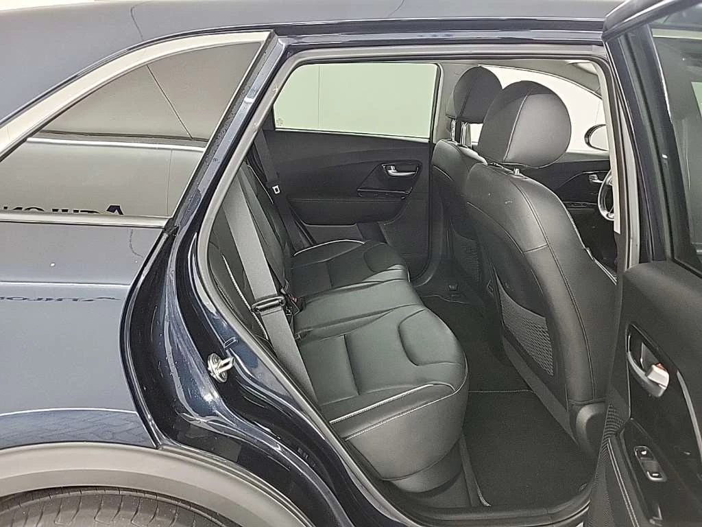 Kia Niro Kia Niro 65 kWh Executive Line - изображение 5