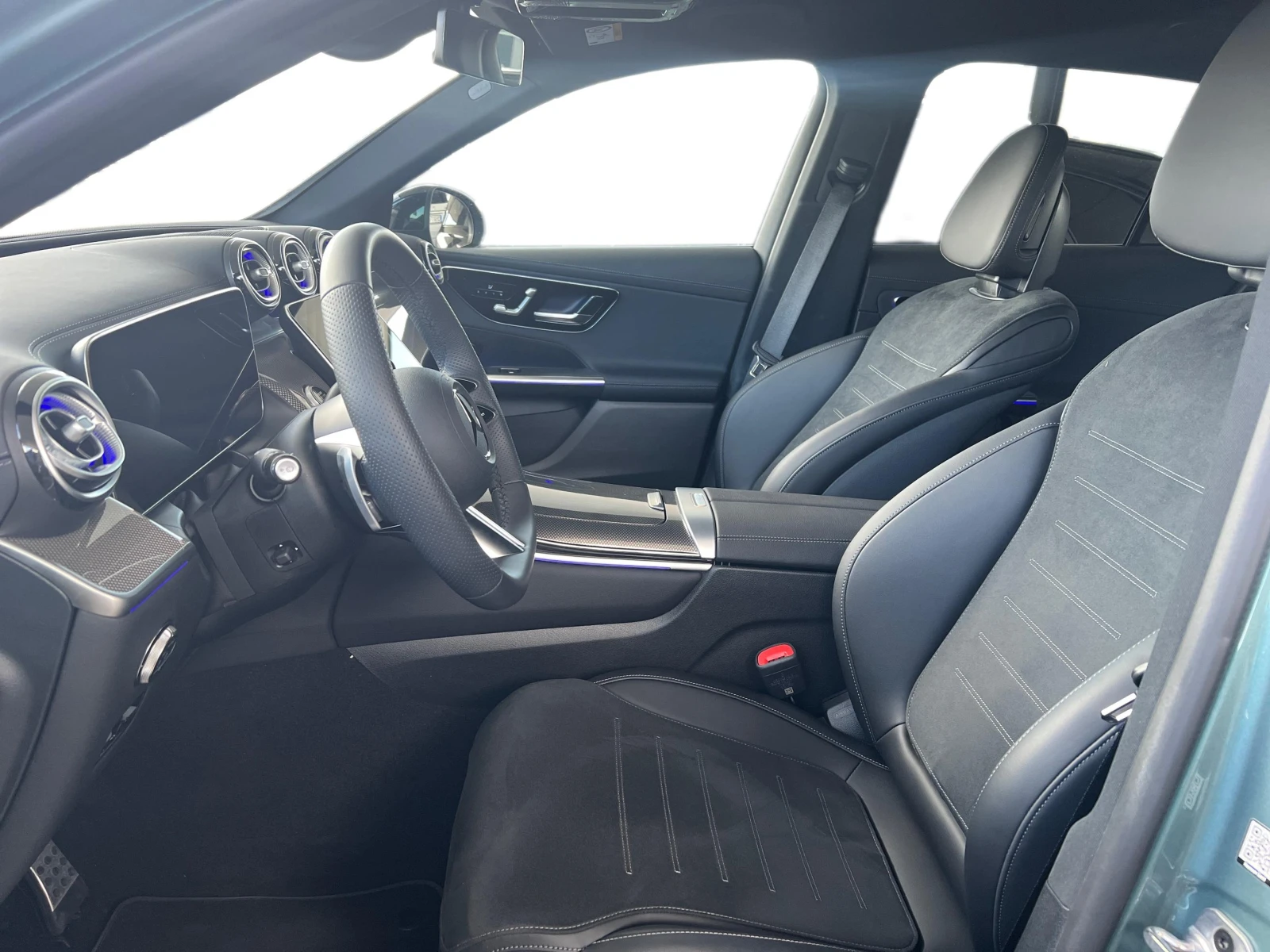 Mercedes-Benz GLC 220 d 4MATIC, снимка 8 - Автомобили и джипове - 53703268