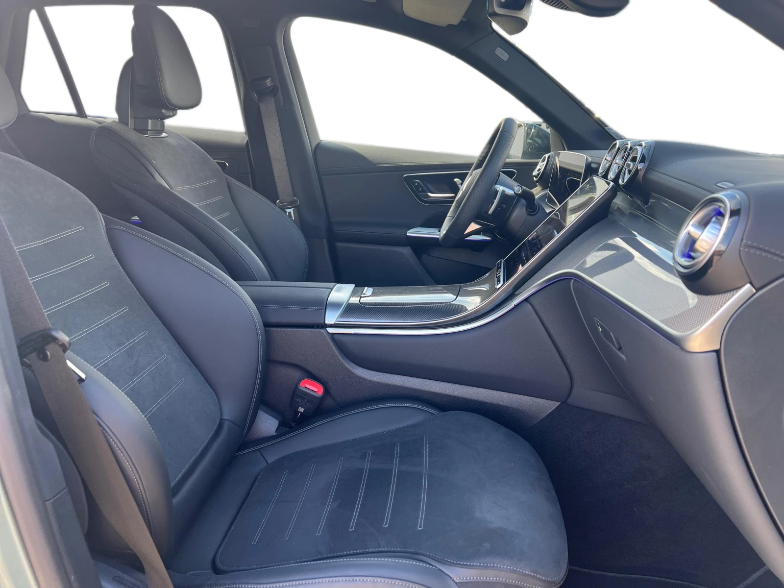 Mercedes-Benz GLC 220 d 4MATIC, снимка 11 - Автомобили и джипове - 53703268