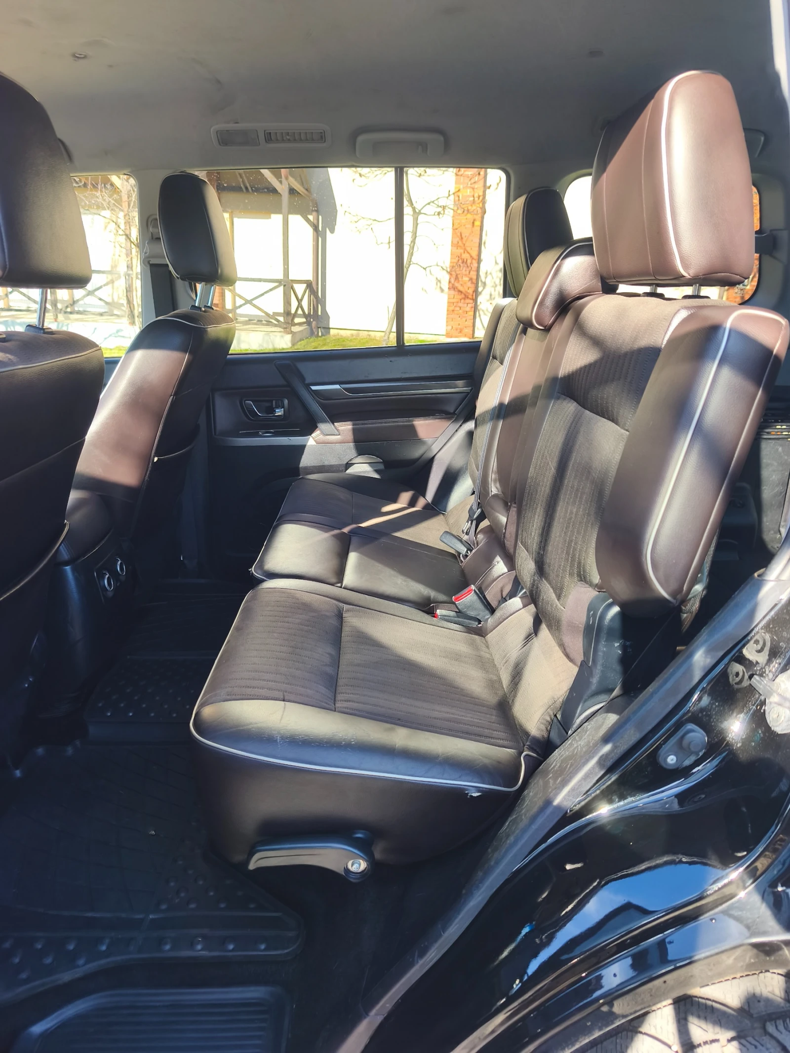 Mitsubishi Pajero 3.2DI-D 7местен, снимка 5 - Автомобили и джипове - 53761589