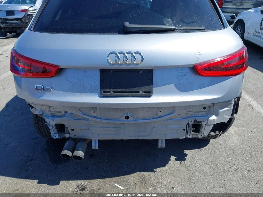 Audi Q3 2.0L I-4 DI, DOHC, VVT, TURBO, 200HP Front Wheel, снимка 6 - Автомобили и джипове - 53917888