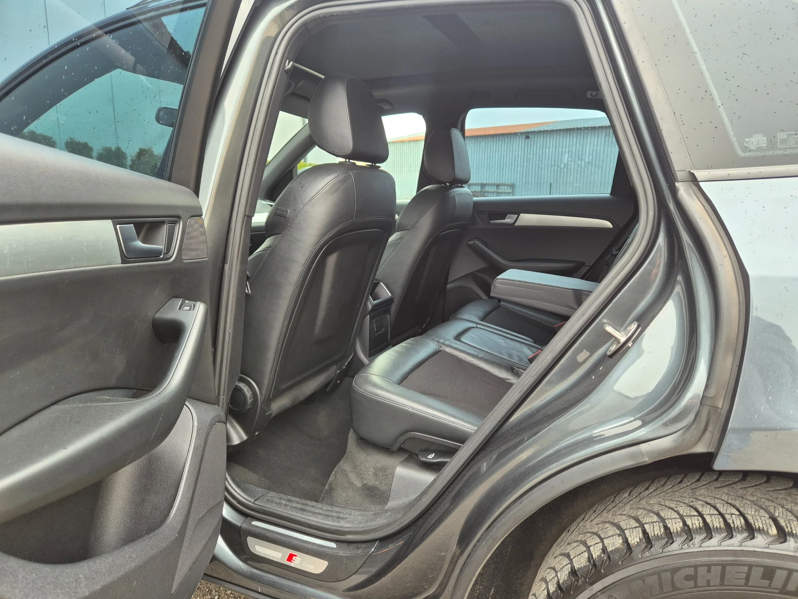 Audi Q5 2.0TDI S-line Panorama 2011г. , снимка 12 - Автомобили и джипове - 53971265