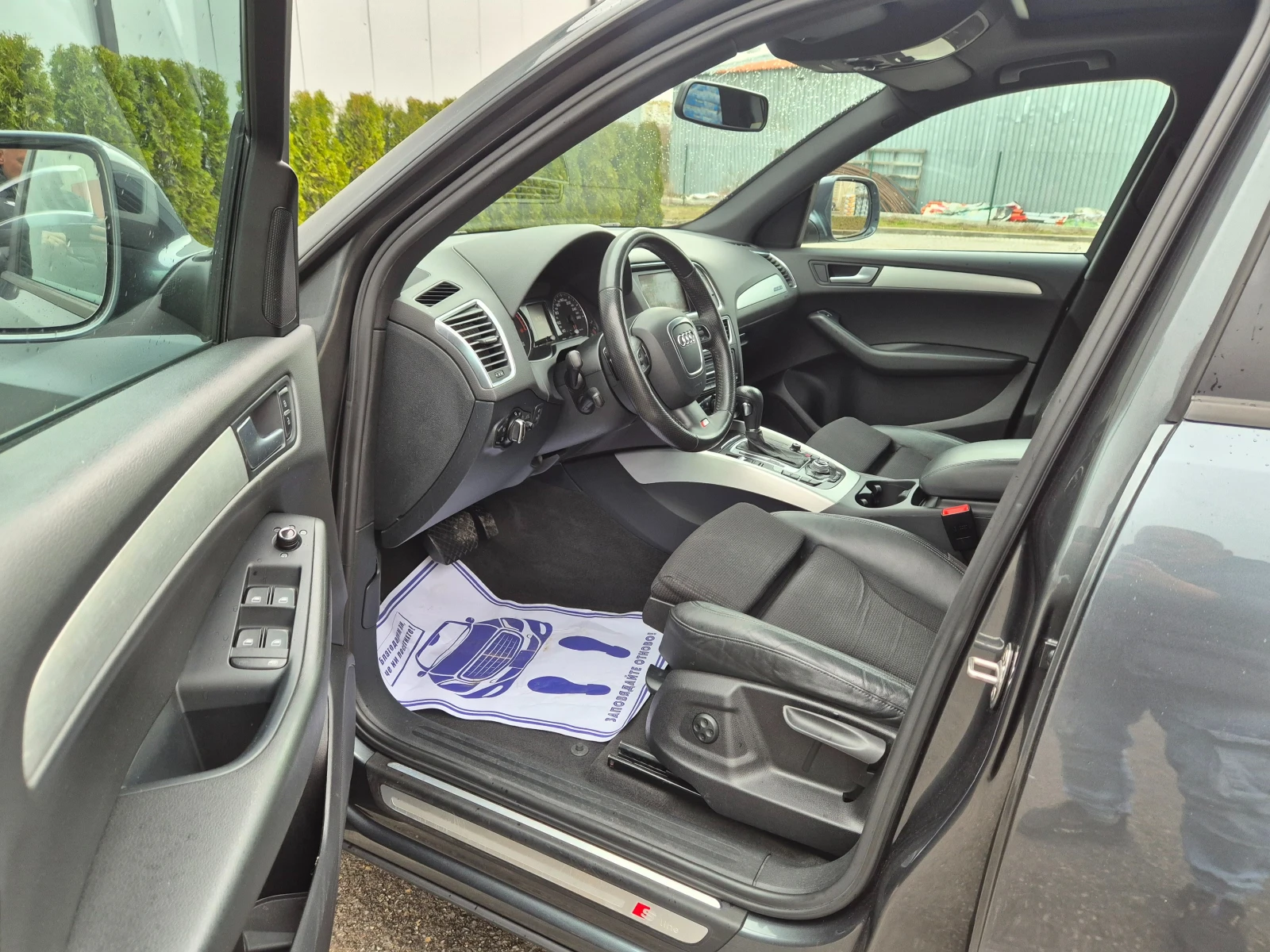 Audi Q5 2.0TDI S-line Panorama 2011г. , снимка 10 - Автомобили и джипове - 53971265