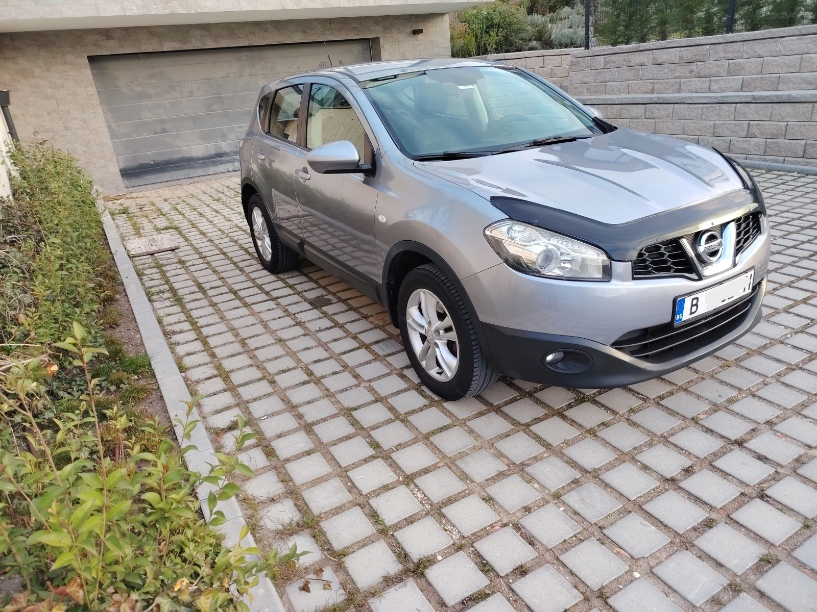 Nissan Qashqai, снимка 2 - Автомобили и джипове - 54221221