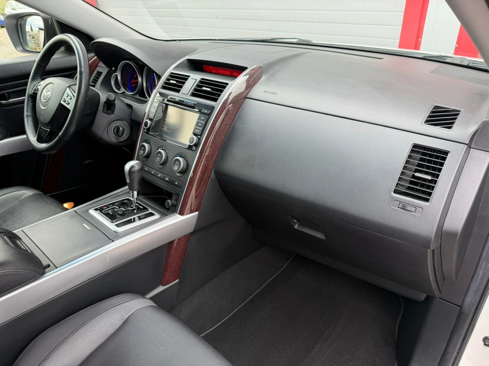 Mazda CX-9 3.7I REVOLUTION AWD AUTOMATIK KEY LESS NAVI BOSE, снимка 14 - Автомобили и джипове - 54255807