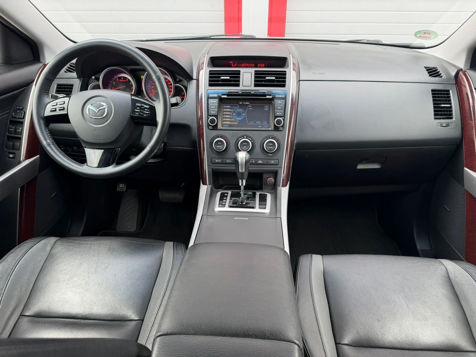 Mazda CX-9 3.7I REVOLUTION AWD AUTOMATIK KEY LESS NAVI BOSE, снимка 13 - Автомобили и джипове - 54255807