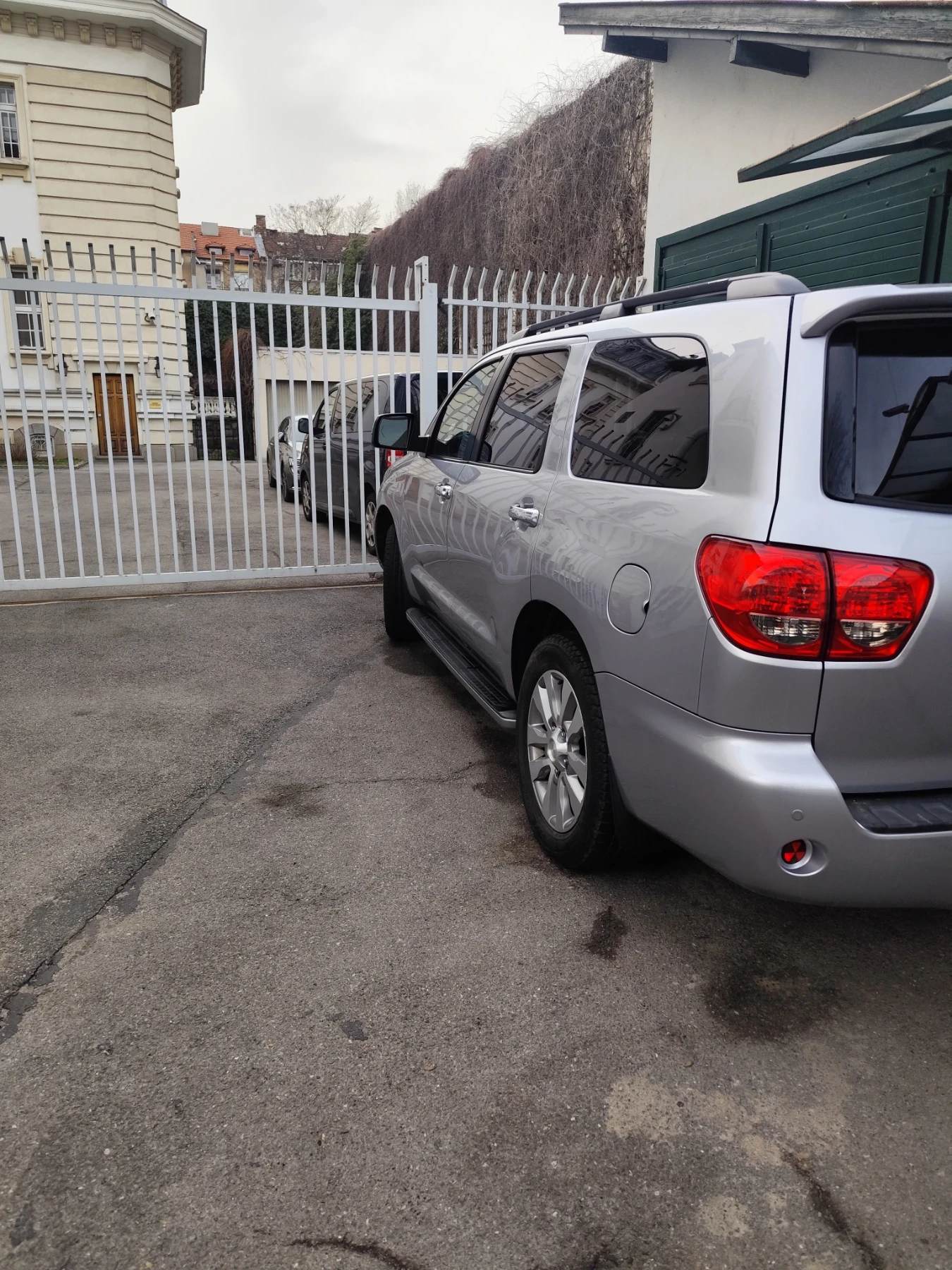 Toyota Sequoia, снимка 5 - Автомобили и джипове - 54339014