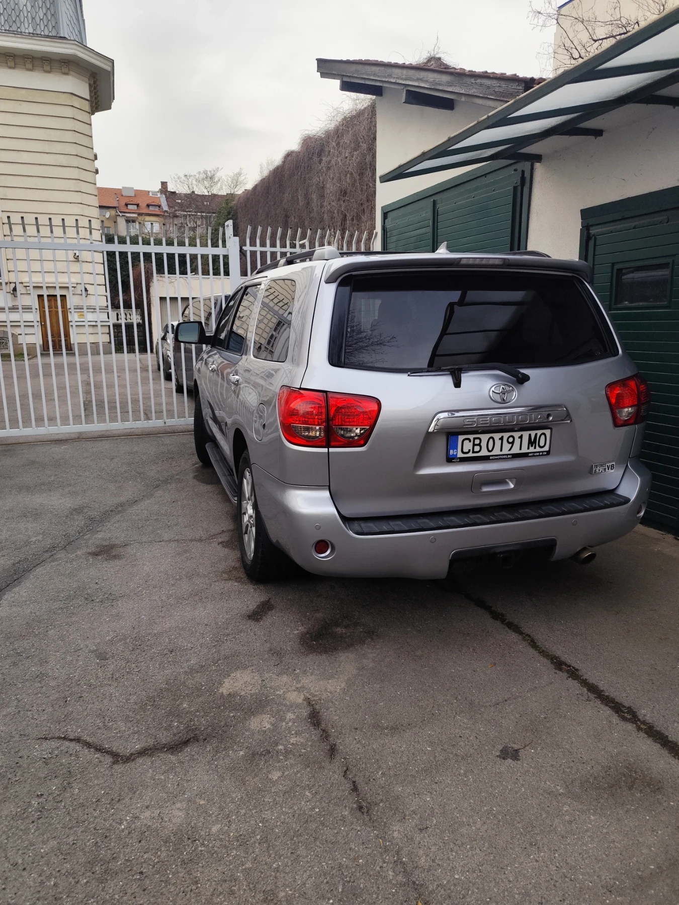 Toyota Sequoia, снимка 6 - Автомобили и джипове - 54339014