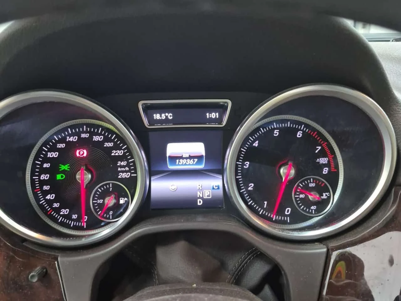 Mercedes-Benz GLE 400 ДИСТРОНИК * H/К * ОБДУХВАНЕ * CARFAX * KEYLESS, снимка 9 - Автомобили и джипове - 54941272