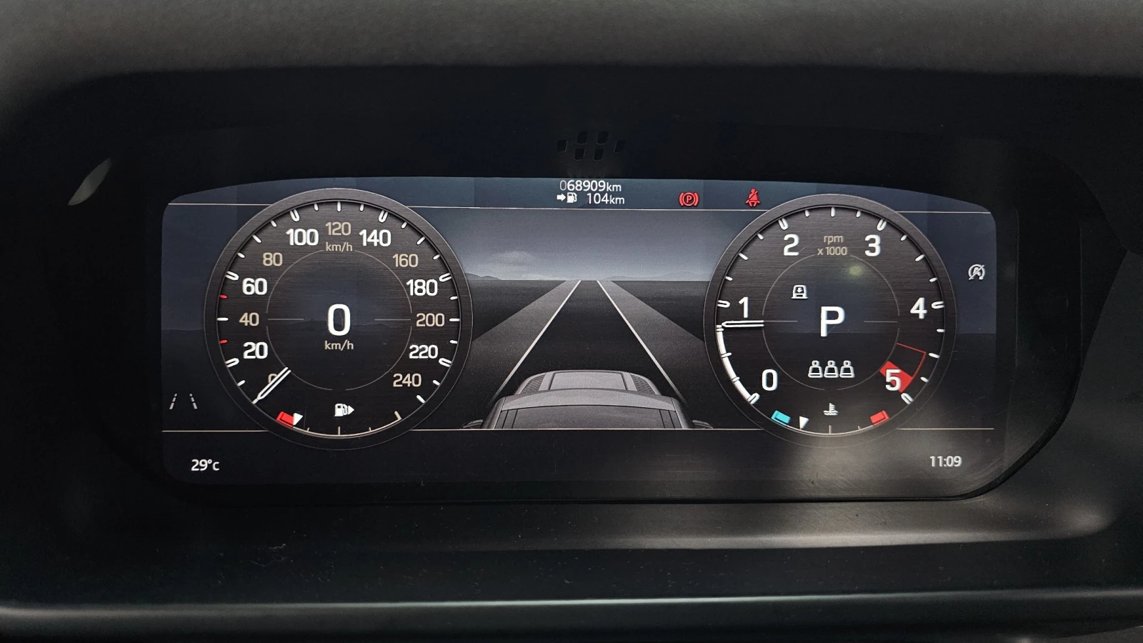 Land Rover Defender D240* BLIND SPOT* 360* ЛЮК* ПОДГРЕВ ВОЛАН* КРАЙНА , снимка 8 - Автомобили и джипове - 55383924