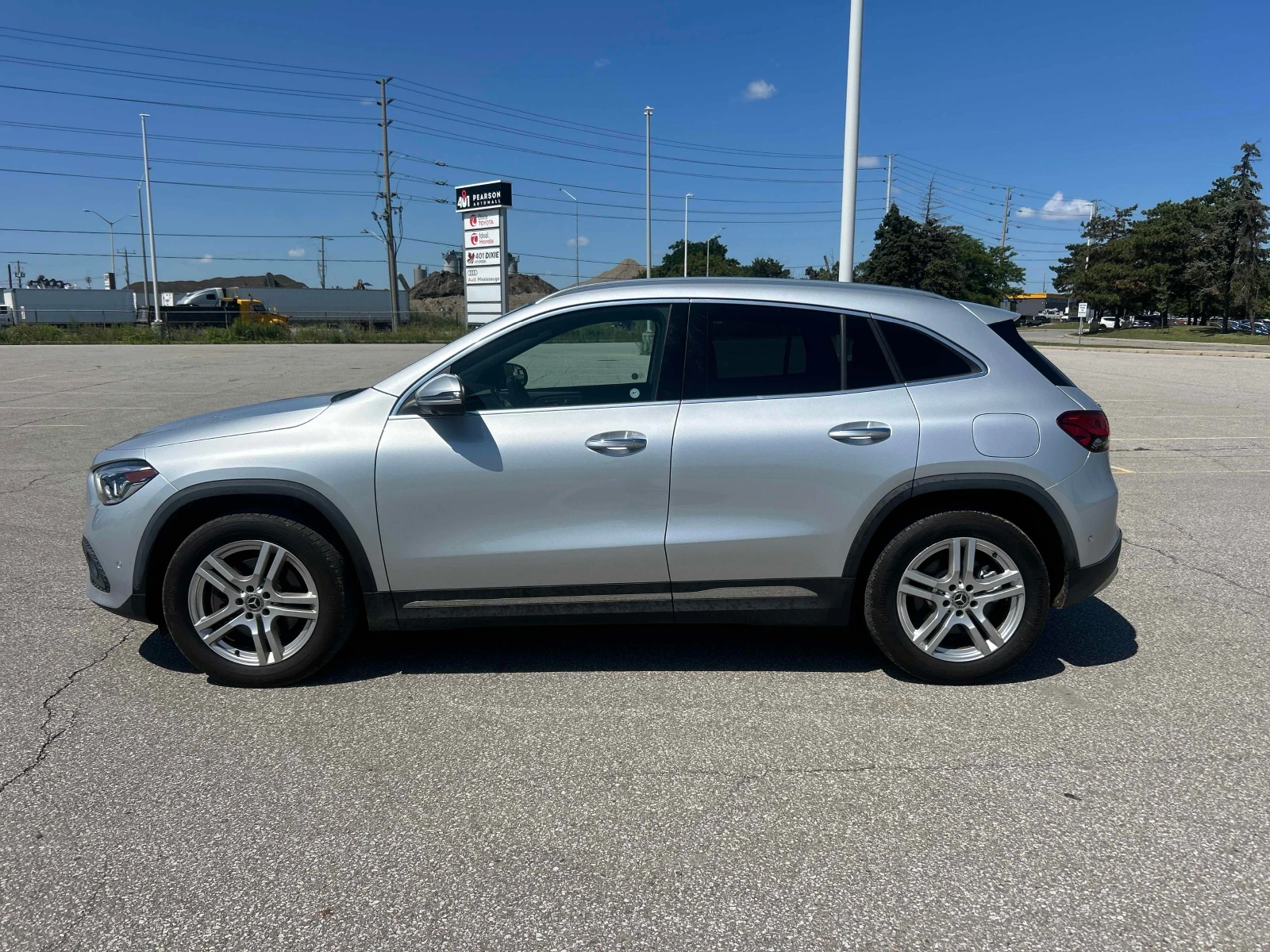 Mercedes-Benz GLA | 65 K KM КАРФАКС БЕЗ ИНЦИДЕНТИ, снимка 2 - Автомобили и джипове - 55538160