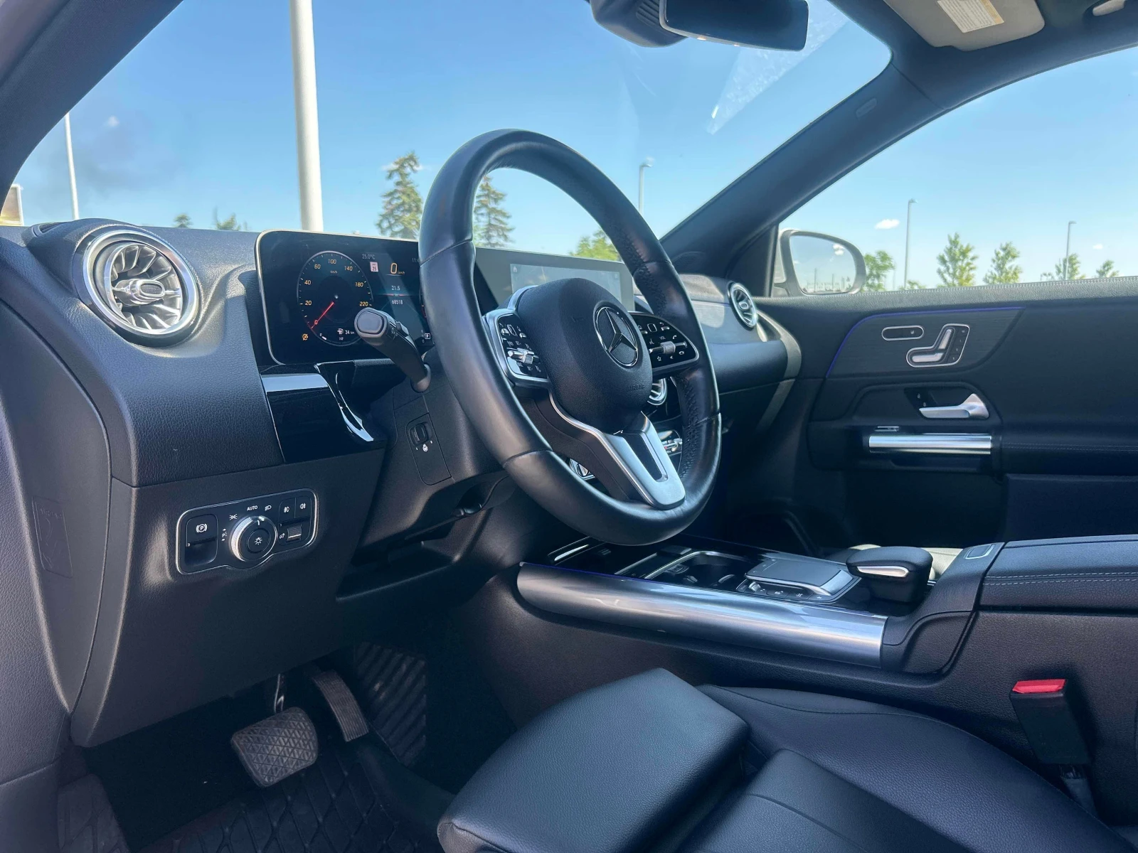 Mercedes-Benz GLA | 65 K KM КАРФАКС БЕЗ ИНЦИДЕНТИ, снимка 5 - Автомобили и джипове - 55538160