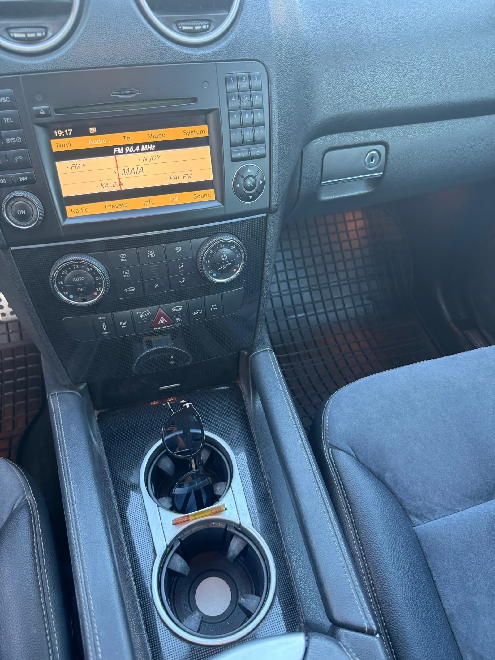 Mercedes-Benz ML 300 ML 300 , снимка 14 - Автомобили и джипове - 55619131