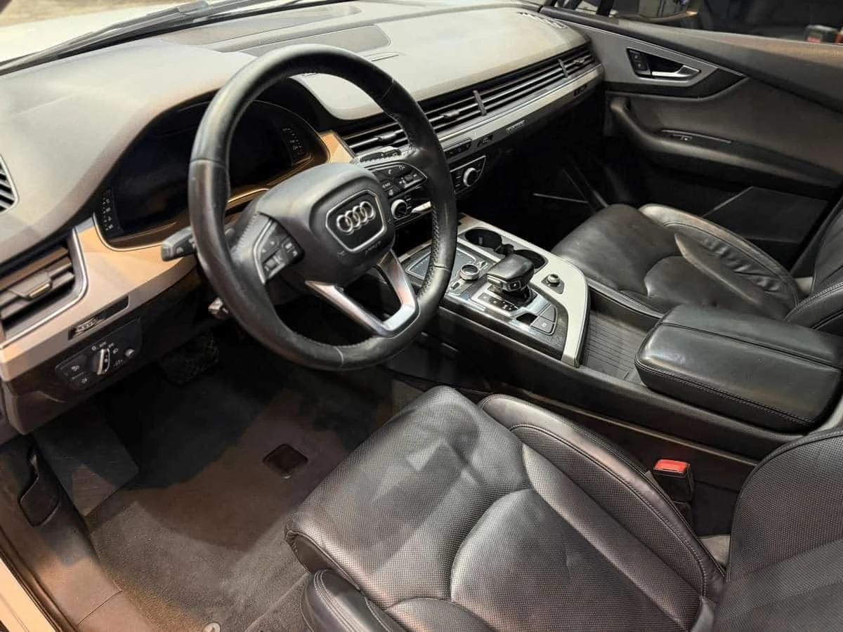 Audi Q7 * TECHNIK| MASSAGE SEATS| SOFT CLOSE| LOADED * CAR, снимка 7 - Автомобили и джипове - 55680443